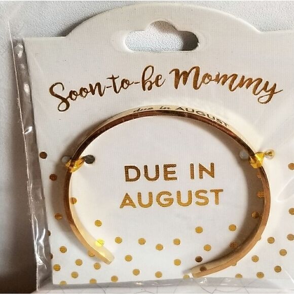 AUGUST Baby Soon To Be Mommy Due In Engraved Bracelet NEW - Picture 3 of 7